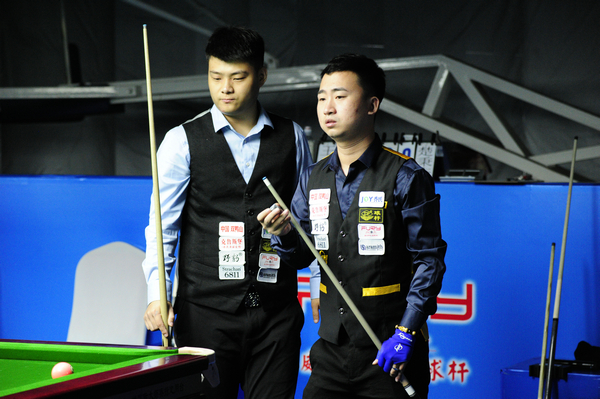 升足球的发 升足球的发