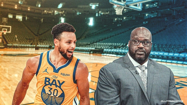 中国女足与美国女足进行友谊赛